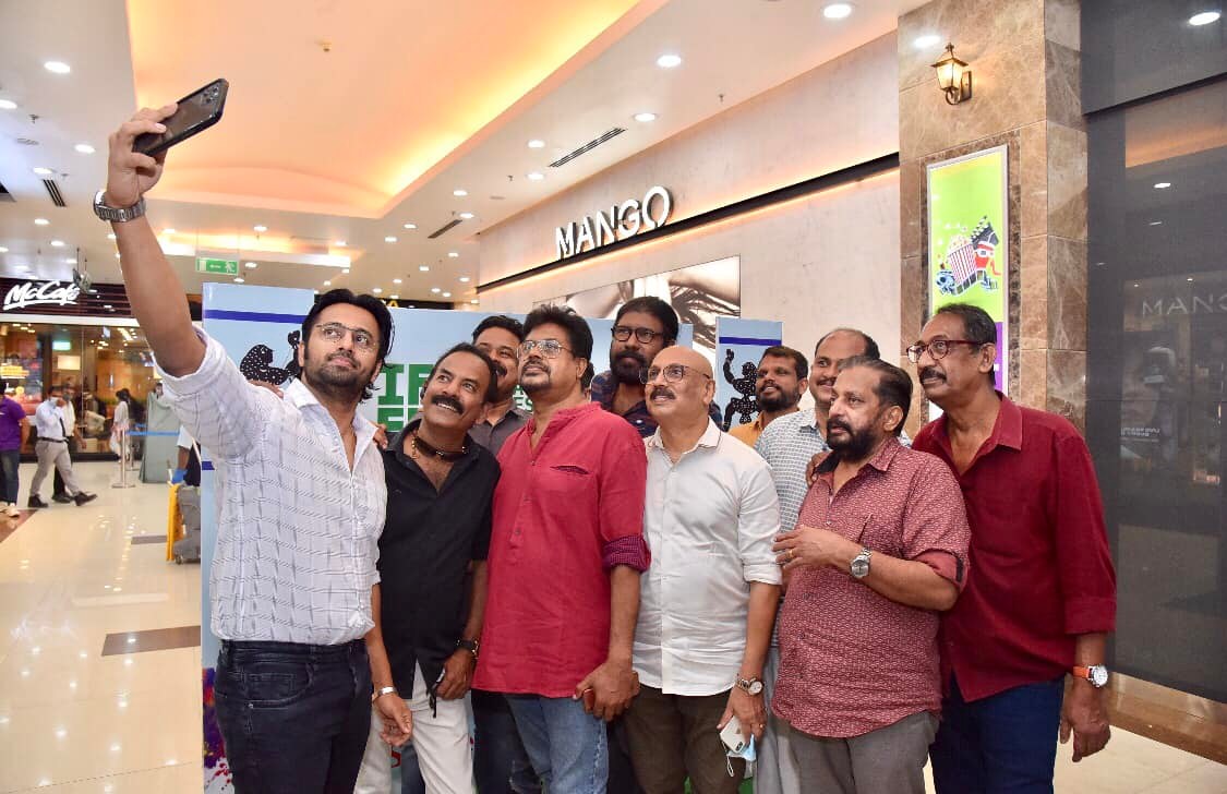 Selfie Corner at Lulu Mall, Ernakulam